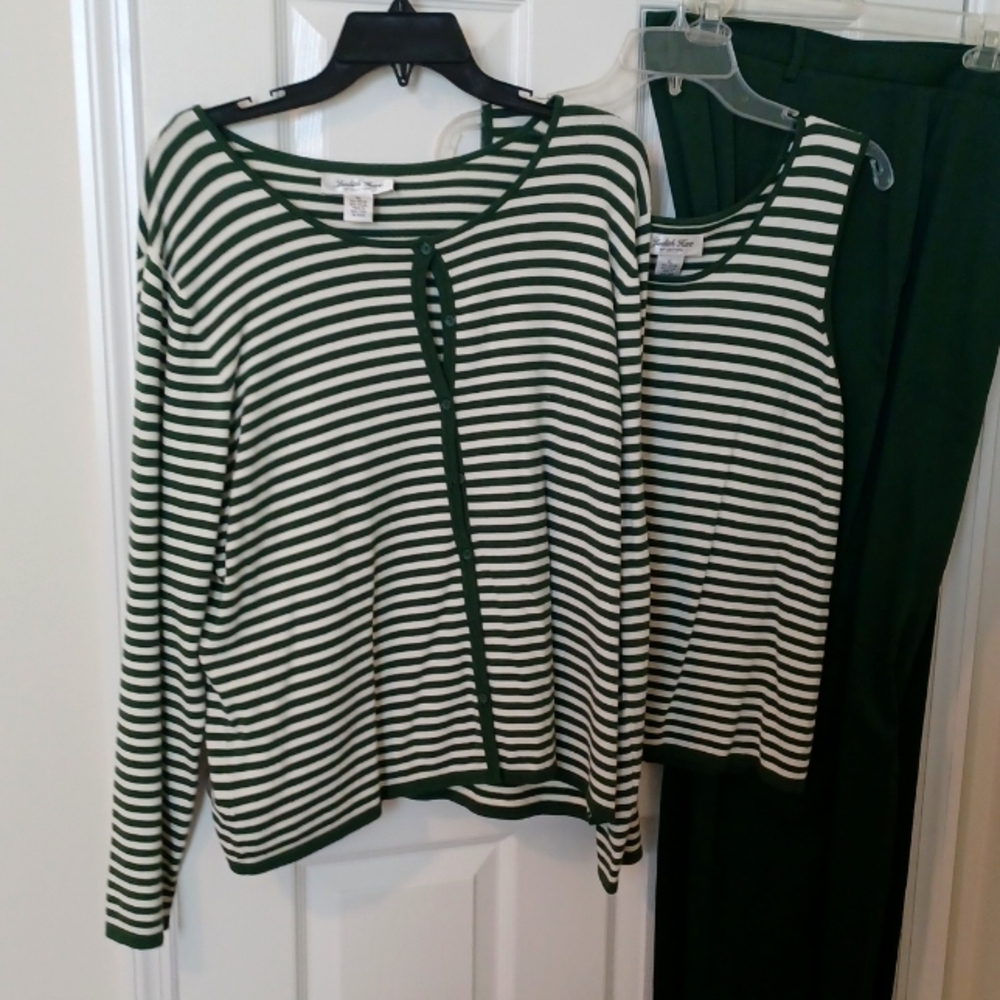 Women's pant set